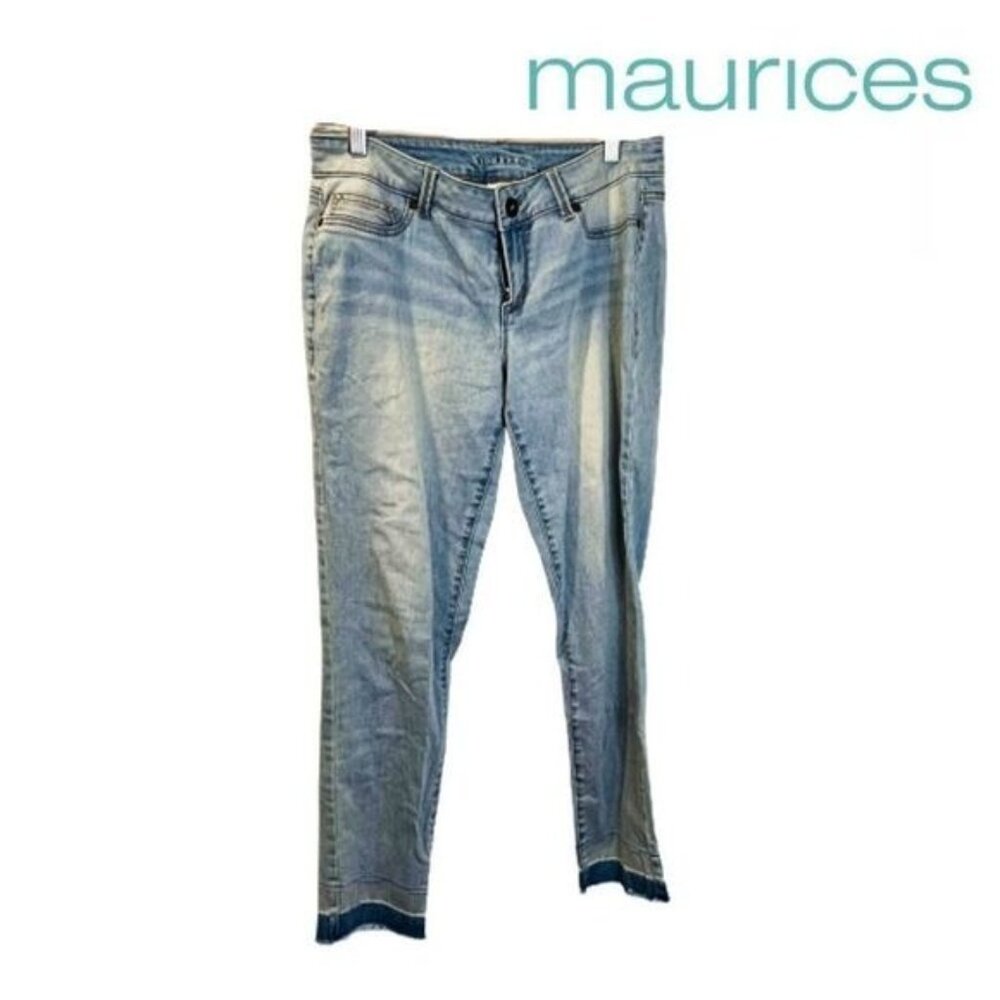 Maurices Women's‎ Raw/ Frayed Hem Light Sandblasted Wash Jeans